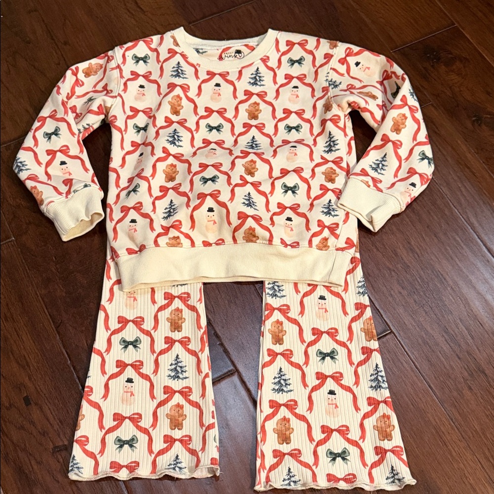 Kids Cream Holiday Set with Red Bow & Gingerbread Motif